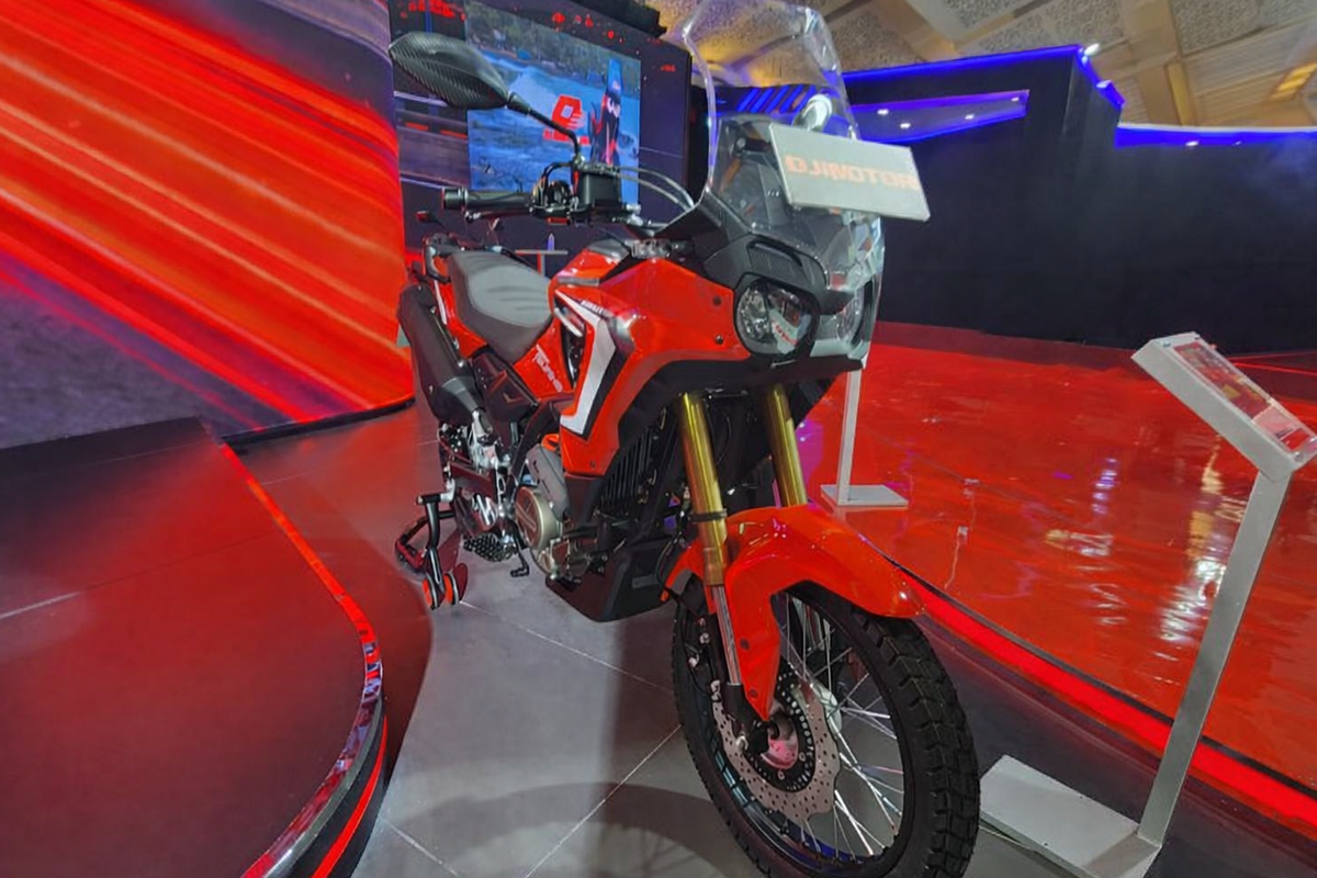 [POPULER OTOMOTIF] Tourino 250 DX, Mitsubishi Mau Jualan Hybrid