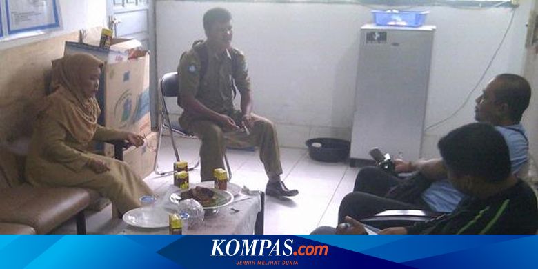 Buku SD  Bergambar Wanita Telanjang Belum Akan Ditarik