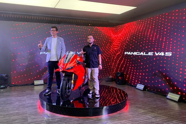 Ducati Panigale V4 S meluncur di Indonesia