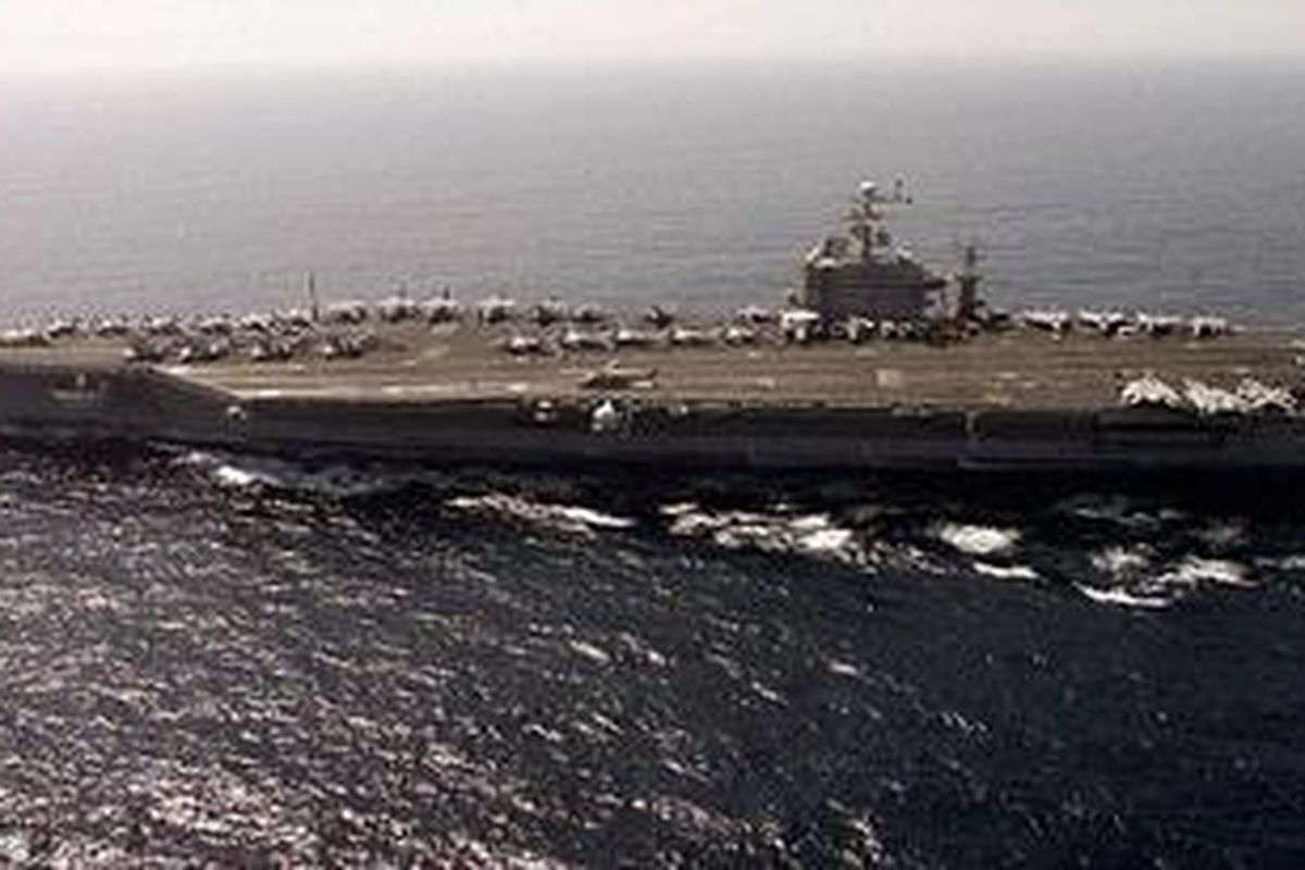 Kapal perang AS USS Vinson yang diduga membuang jenazah Osama bin Laden di Laut Arab Utara.