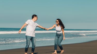 60 Caption Romantis Bahasa Inggris Singkat dan Artinya