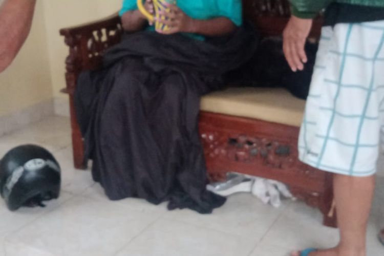 Korban setelah ditemukan warga pingsan di pinggir Jalan/ Dok. Humas Polresta Denpasar