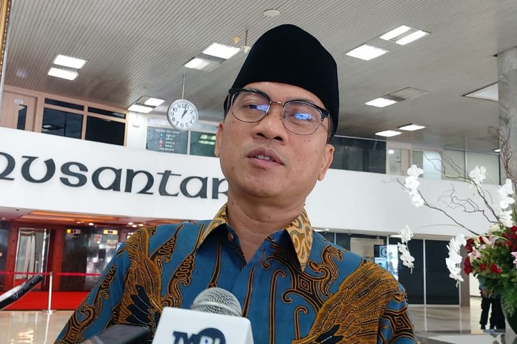 Wakil Ketua Umum Partai Amanat Nasional (PAN) Yandri Susanto di Kompleks Parlemen Senayan, Jakarta, Selasa (28/6/2022).