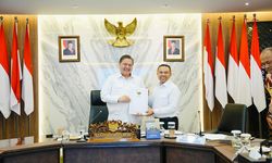 Bertemu Menko Airlangga, Gubernur Riau Usulkan Pulau Rupat Dikembangkan sebagai KEK