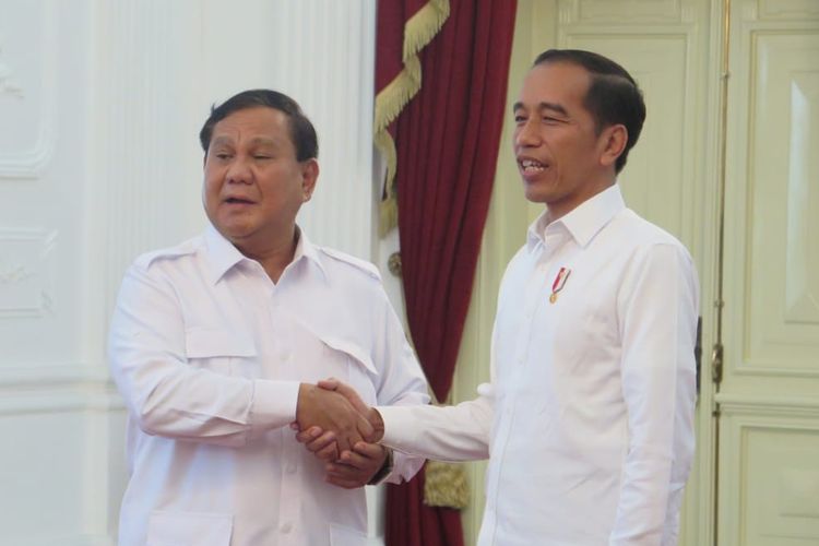 Presiden Joko Widodo bertemu Ketua Umum Partai Gerindra Prabowo Subianto, di Istana Kepresidenan, Jakarta, Jumat (11/10/2019). 