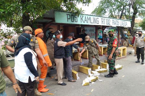 Berdiri di Atas Trotoar, Pos Kamling di Kelurahan Lagoa Dibongkar Satpol PP