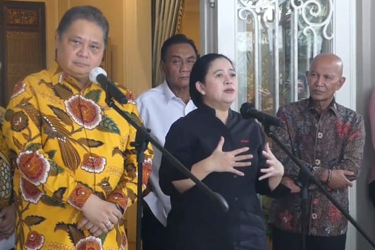 Ketua DPP PDI-P Puan Maharani bertemu dengan Ketua Umum Golkar Airlangga Hartarto untuk membahas kerja sama terkait Pemilu 2024, Kamis (27/7/2023).  