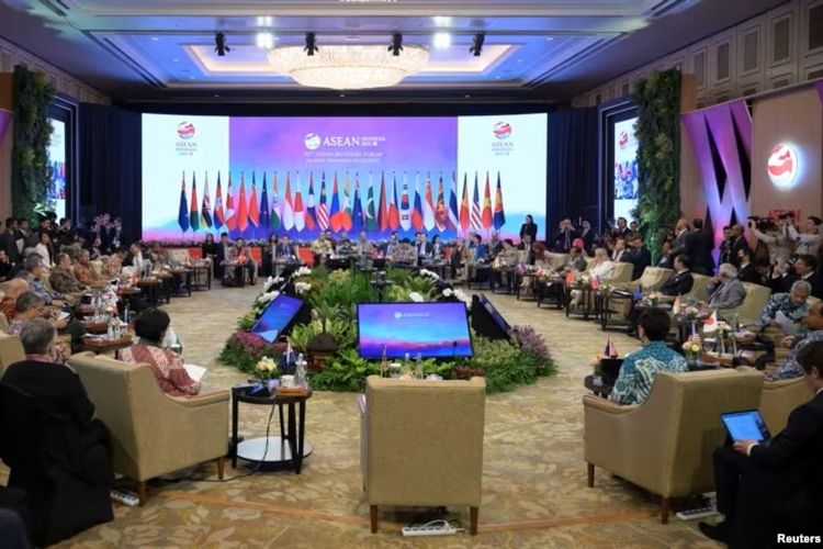 Para Menteri Luar Negeri menghadiri Forum Regional Perhimpunan Bangsa-Bangsa Asia Tenggara (ASEAN) ke-30 pertemuan Menteri Luar Negeri ASEAN di Jakarta, pada 14 Juli 2023.