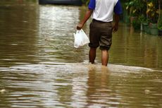Imbas Hujan Deras, 8 Titik di Tangsel Terendam Banjir dan 1 Lokasi Longsor