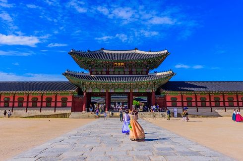 Tur Malam Hari Istana Gyeongbok Korea, Rasakan Hidup Ala Kerajaan