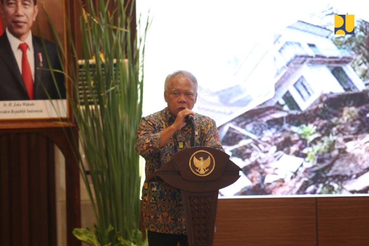 Menteri PUPR Basuki Hadimuljono pada Pembukaan Pelatihan Pendampingan Teknis Rehabilitasi dan Rekonstruksi Pasca Bencana Gempa di Cianjur, Rabu (14/12/2022) di Auditorium Kementerian PUPR.