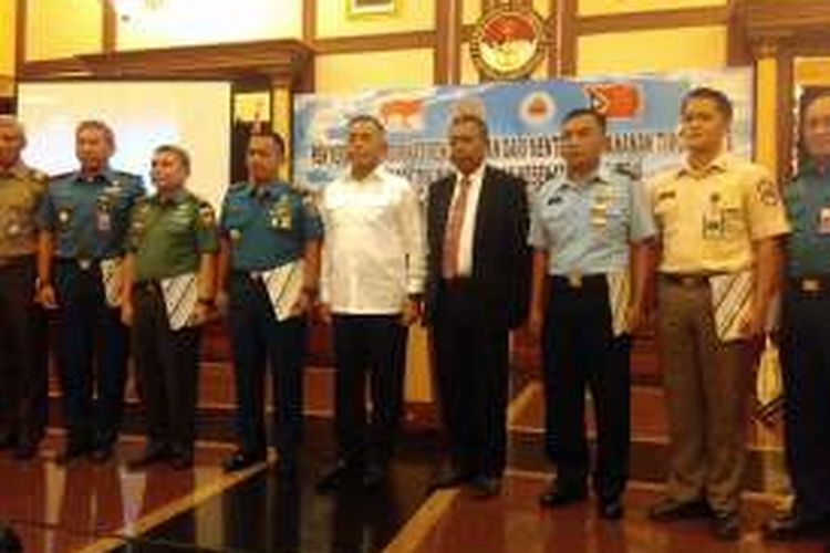 Menteri Pertahanan Republik Indonesia Ryamizard Ryacudu dalam acara pemberian tanda jasa di Kementerian Pertahanan Senin (23/5/2016)
