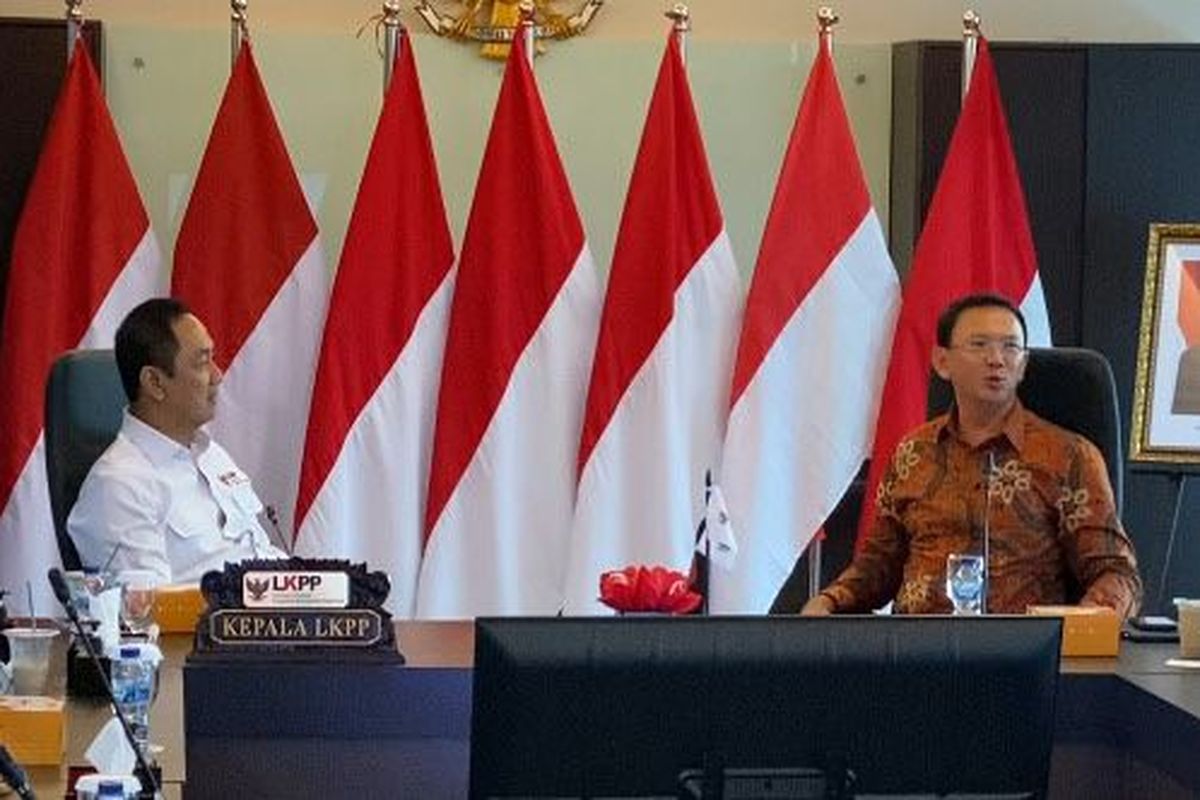 Komisaris Utama PT Pertamina Basuki Tjahja Purnama alias Ahok bertemu dengan Kepala LKPP Hendrar Prihadi di Kantor LKPP Jakarta, Senin (17/7/2023).