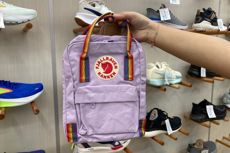 Fjallraven Kanken Rainbow Mini Backpack.