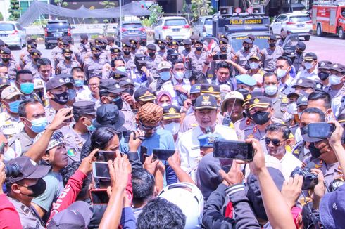 Tuntut Alokasi Pupuk Subsidi, Petambak Demo di Depan Gedung Pemkab Lamongan