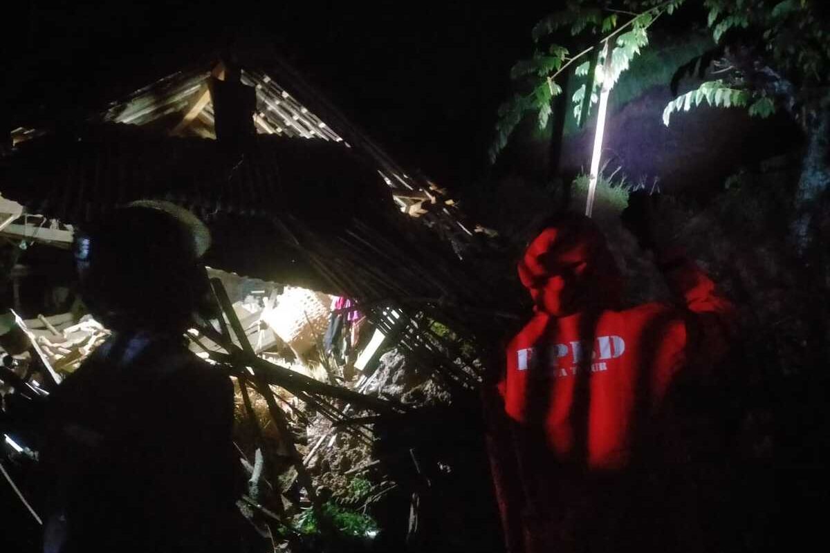 Sebuah kandang dan gudang milik Rebo salah satu Warga Desa Cileng, Kecamatan Poncol roboh tertimpa material tanah dari longosran tebing setinggi 5 meter dengan panjang 15 meter. Potensi longso di Magetan diperkirakan masih akan terjadi dengan hujan deras hingg awaal tahun 2024 mendatang.