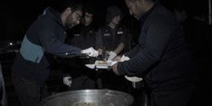Dompet Dhuafa dan PLN Indonesia Power Salurkan 350 Porsi Makanan untuk Penyintas Gempa Turkiye