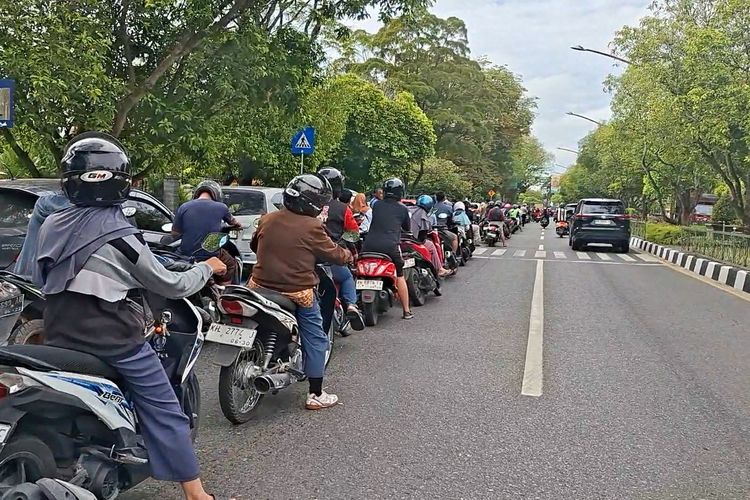 Pertalite dan Pertamax Langka, SPBU di Palangka Raya Jadi Titik Kemacetan Parah