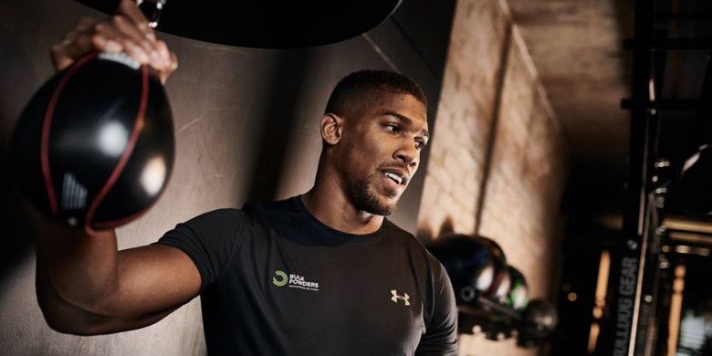 Anthony Joshua saat berlatih di Gym.
