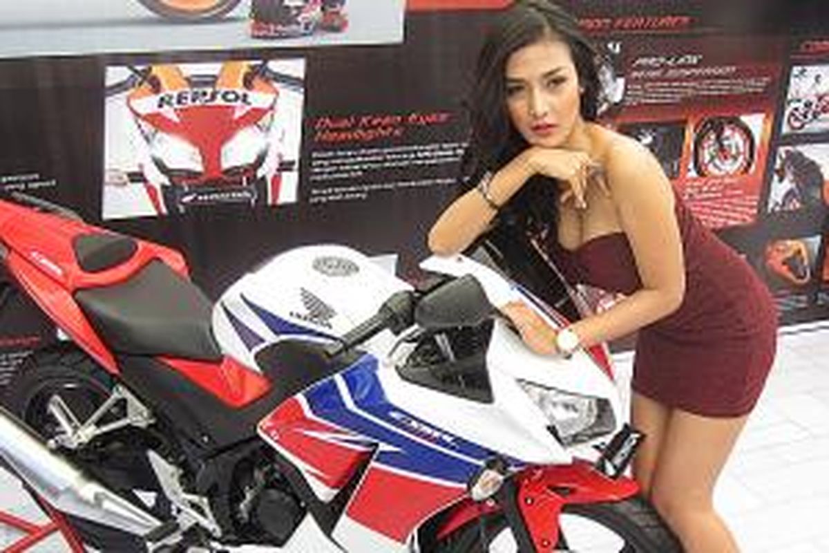 Model pemanis kontes mekanik AHM