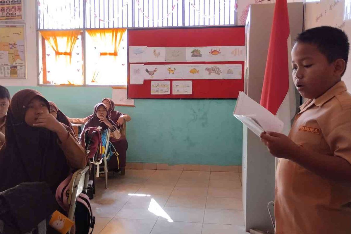 Proses pengumpulan materi literasi bisa saja bersumber dari ChatGPT sebagai sumber belajar yang terdiferensiasi.