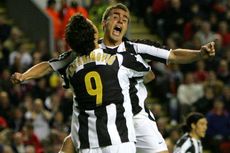 Pemenang Ballon d'Or 2006 Minta Ibrahimovic Bertahan di AC Milan, tetapi...