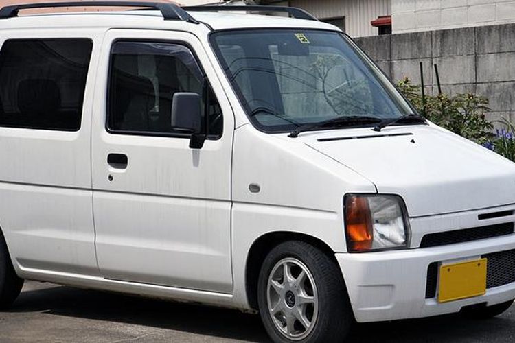 Generasi pertama Suzuki Karimun Wagon R yang dijual di Jepang atau Karimun Kotak di Indonesia 