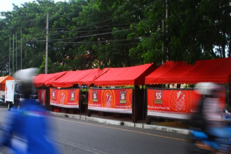 Waroeng Spesial Sambal sambal pertama di Jalan Kaliurang yang masih dipertahankan hingga kini. 