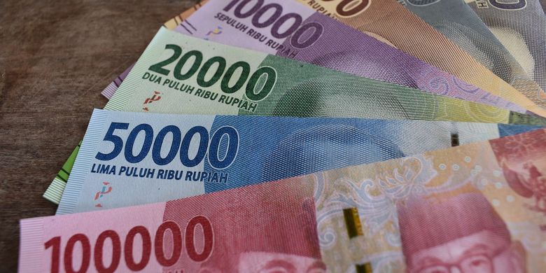 Ilustrasi uang, Jadwal dan cara penukaran uang baru 2026. Cara tukar uang baru 2026. Aplikasi PINTAR BI, pintar.bi.go.id. 