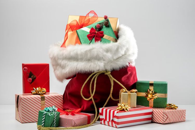 Bingung pilih kado Natal? Ini 11 rekomendasi kado bernuansa Christmas yang hangat dan personal, dari dekor hingga hadiah penuh makna.
