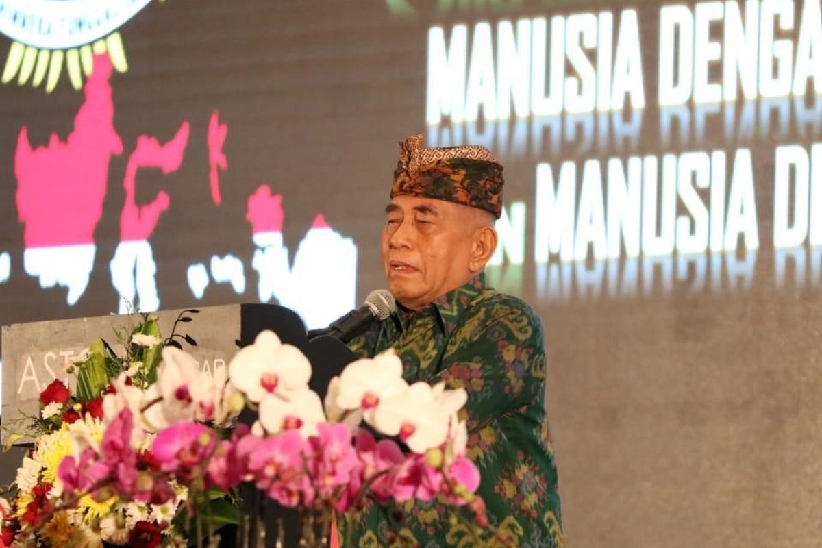Menteri Pertahanan (Menhan) Ryamizard Ryacudu saat menghadiri Acara Puncak Parade Cinta Tanah Air (PCTA) Tingkat Pusat Tahun 2019 di Denpasar, Bali, Kamis (12/9/2019). 