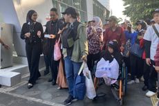 Heru Budi Ajak Penyandang Disabilitas di Jakarta Ngabuburit Naik MRT Menuju Istora