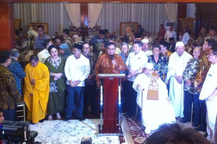 Ketua Umum Partai Gerindra Prabowo Subianto menggelar pertemuan dengan sejumlah tokoh nasional di kediamannya di Jalan Kertanegara Nomor 4, Jakarta Selatan, Senin (10/4/2017).