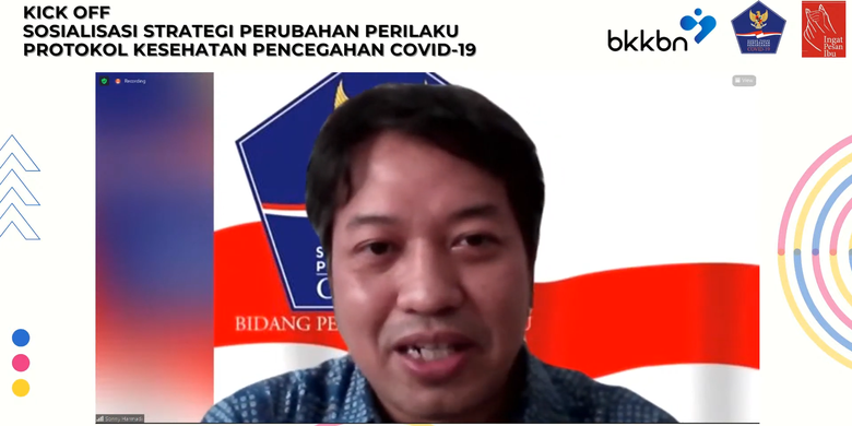 Ketua Bidang Perubahan Perilaku Satgas Penanganan Covid-19, Sonny Harry B Harmadi menyampaikan upaya dalam memerangi Covid-19 lewat webinar, Jumat (2/10/2020).
