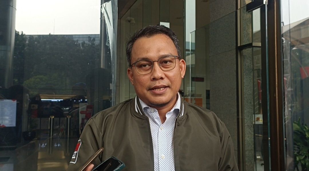 Ada Orang yang Mengaku Jubir KPK dan Hubungi Saksi Lukas Enembe