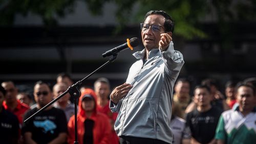 Bantah Hasto, Mahfud Tak Merasa Fungsi Menko Polhukam Diambil Jokowi