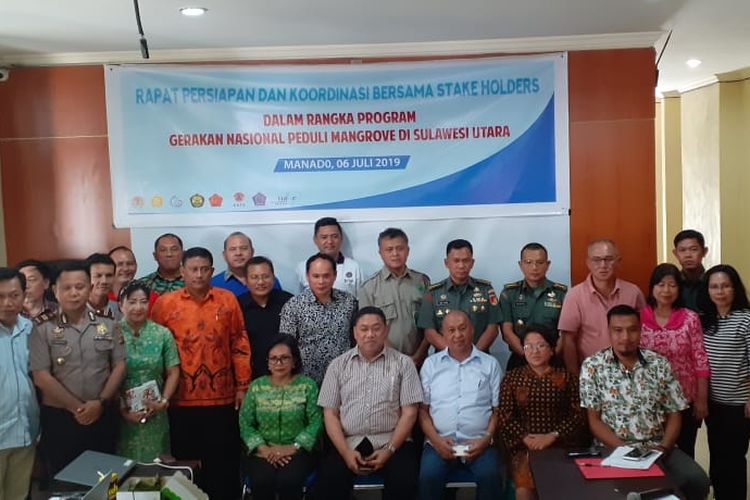 Pemerintah Provinsi Sulawesi Utara (Sulut) melaksanakan rapat persiapan pelaksanaan Gerakan Penanaman Mangrove di 12 provinsi, Sabtu (6/7/2019), di Menado, Sulawesi Utara.