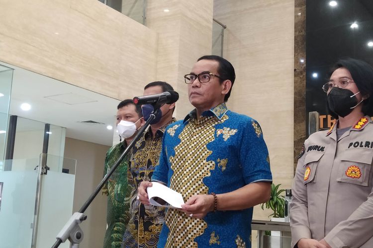 Dirtipidum Bareskrim Brigjen Andi Rian Djajadi dalam jumpa pers di Mabes Polri, Jakarta Selatan, Jumat (12/8/2022). 
