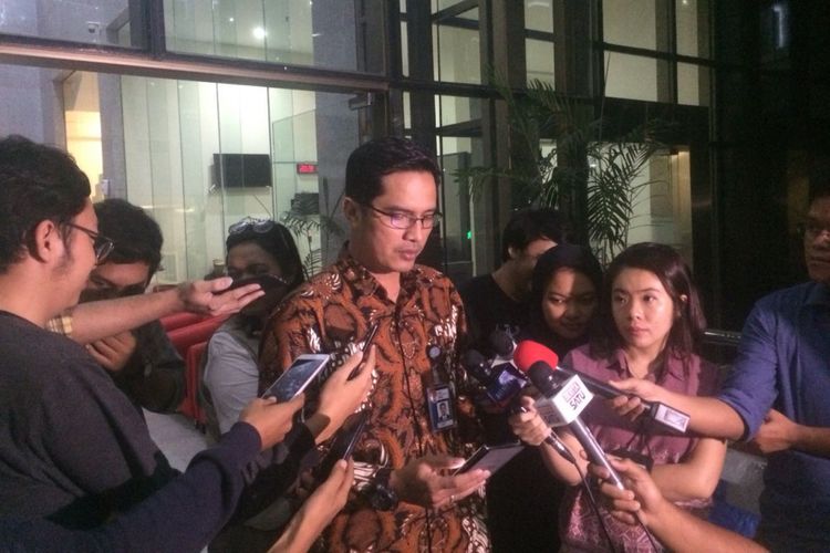 Juru Bicara KPK Febri Diansyah di Gedung Merah Putih KPK, Jakarta, Kamis (22/11/2018) malam.