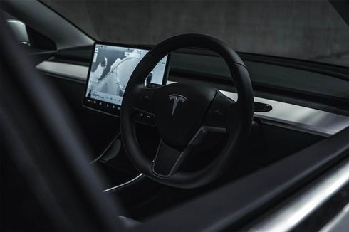 Tewaskan 2 Orang karena Pakai Mode Autopilot, Sopir Mobil Tesla Dituntut Pasal Pembunuhan