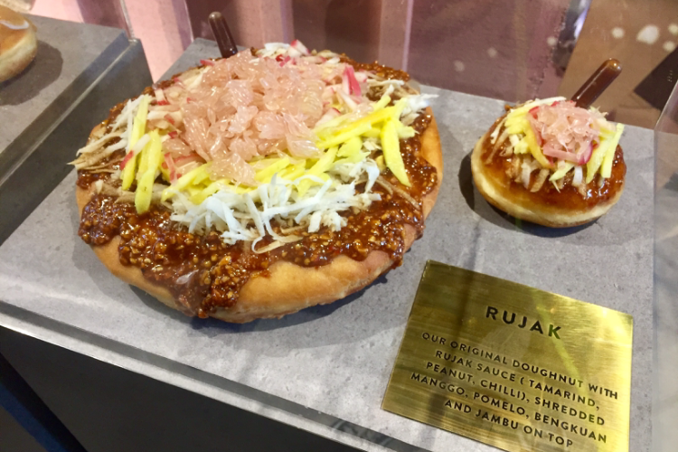 Mulai Hari Ini, Ada Donat Rasa Nusantara di MamiToko x Dough Darlings