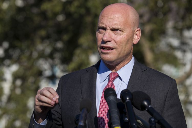 Foto arsip tertanggal 16 September 2019 menampilkan Marc Short Kepala Staf Wakil Presiden Amerika Serikat Mike Pence, berbicara dengan para wartawan di Gedung Putih, Washington DC, AS.