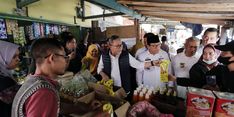 Kunjungi Pasar Cendrawasih Metro, Mendag Pastikan Harga Kebutuhan Pokok Tetap Stabil