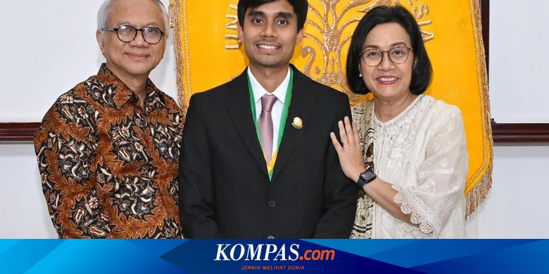 7 Style Sri Mulyani saat Hadiri Wisuda Anak, Kenakan Tunik dan Batik