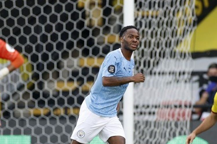 Raheem Sterling dalam laga Watford vs Manchester City pada pekan ke-37 Liga Inggris 2019-2020.