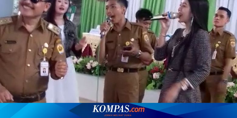 Kades Joget dengan Biduan Tanpa Masker, Bupati Grobogan: Kurang Ajar Itu - Vimarsana News