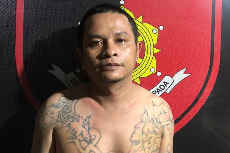Tim Jatanras Polrestabes Makassar menangkap Sukarno Firdaus alias Mile (40), pelaku penculikan anak-anak di Makassar. 