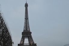 Lantai I Menara Eiffel Segera Jadi Kamar-kamar Apartemen