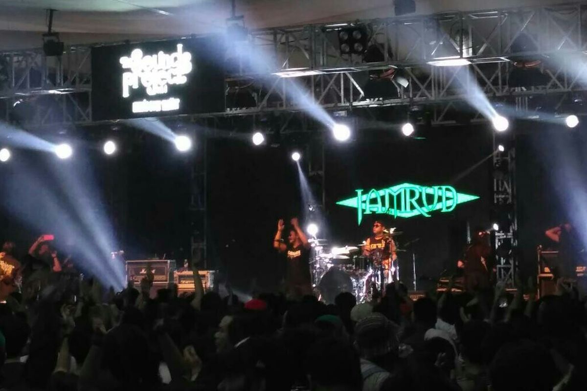 Grup musik Jamrud tampil di The Sounds Projects di Ballroom Kuningan City, Jakarta Selatan, Sabtu (23/3/2019).