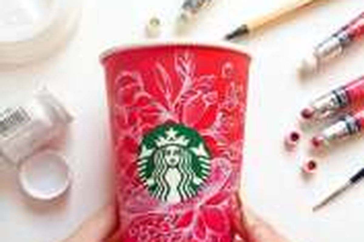 Desain red cup Florencia Selvi untuk Starbucks